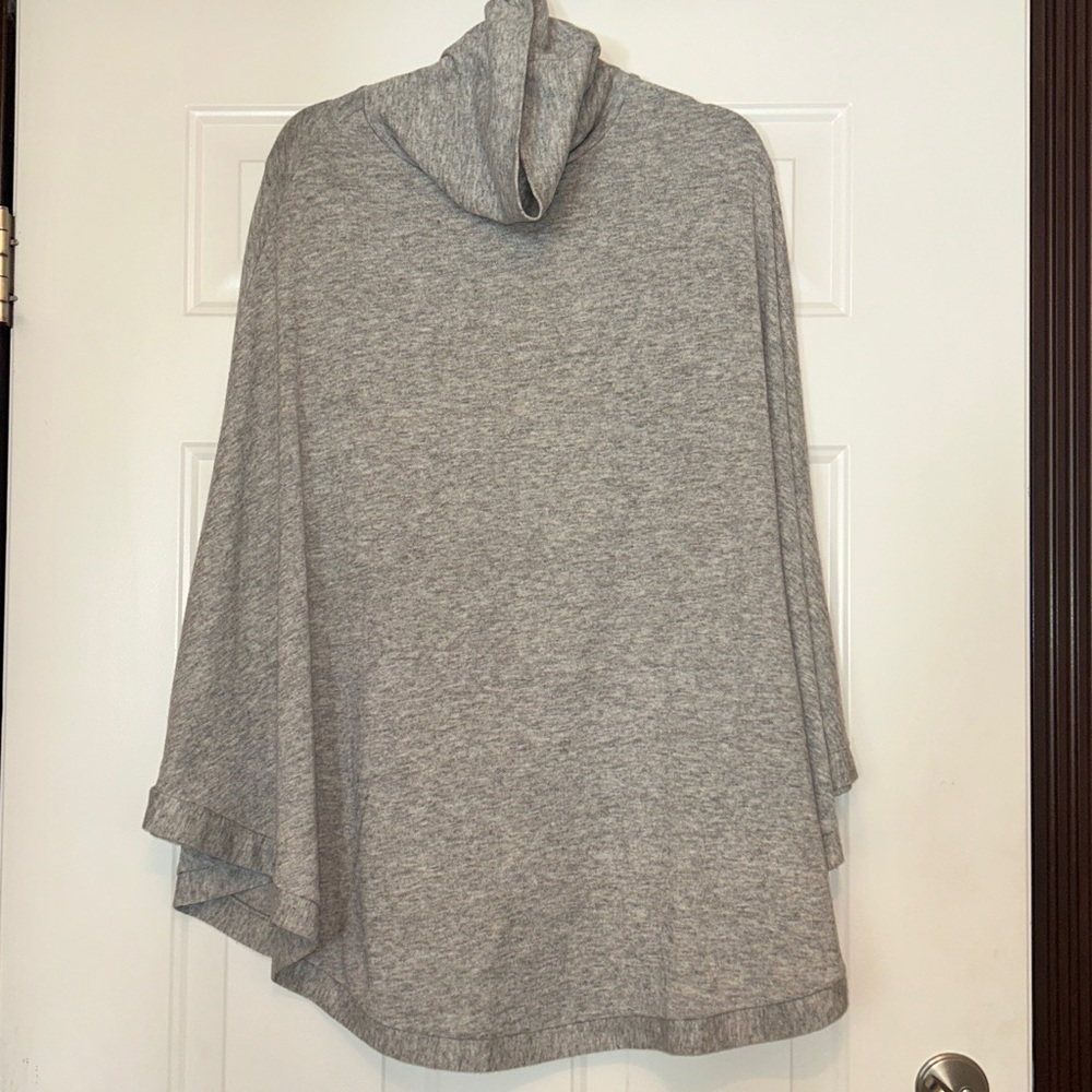 Poof! Turtleneck Poncho Top S Gray Knit Oversized Loose Knit Minimalist Relaxed